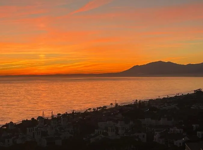 Vistas Al Mar Del 아파트